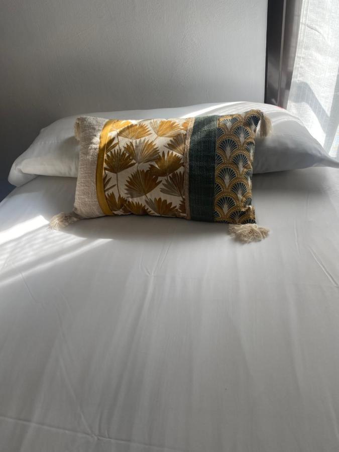 Apartamentos Caces Екстериор снимка