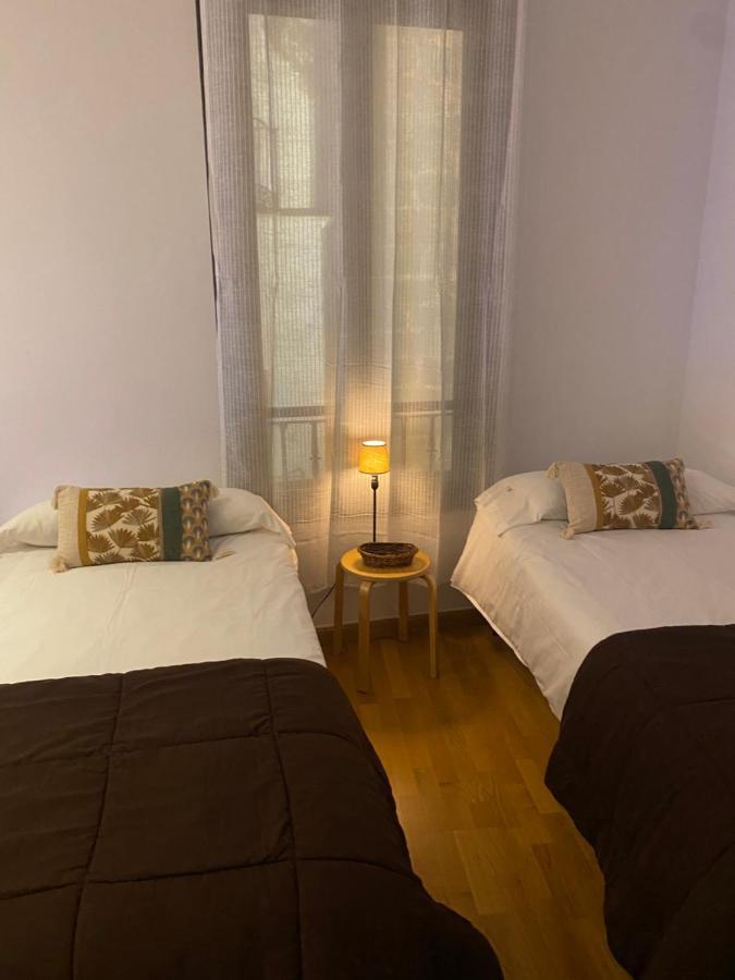Apartamentos Caces Екстериор снимка