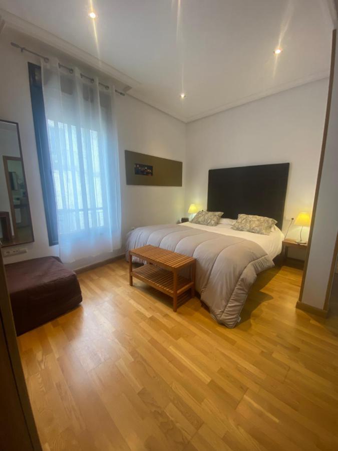 Apartamentos Caces Екстериор снимка