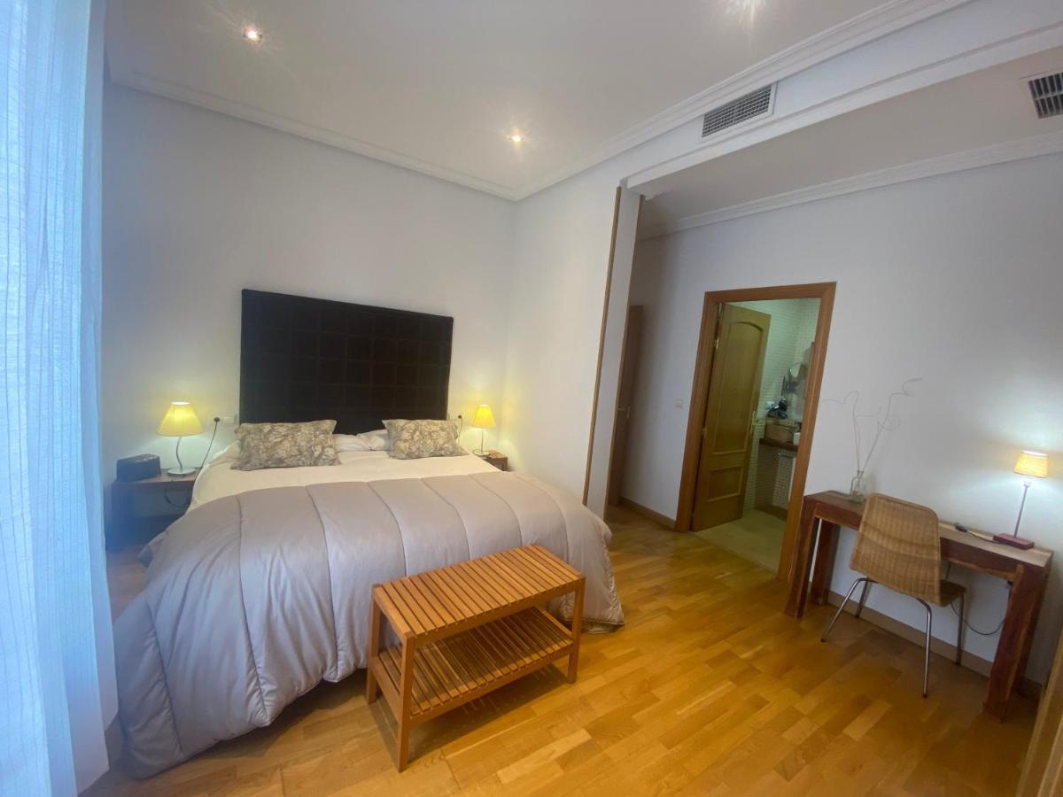 Apartamentos Caces Екстериор снимка