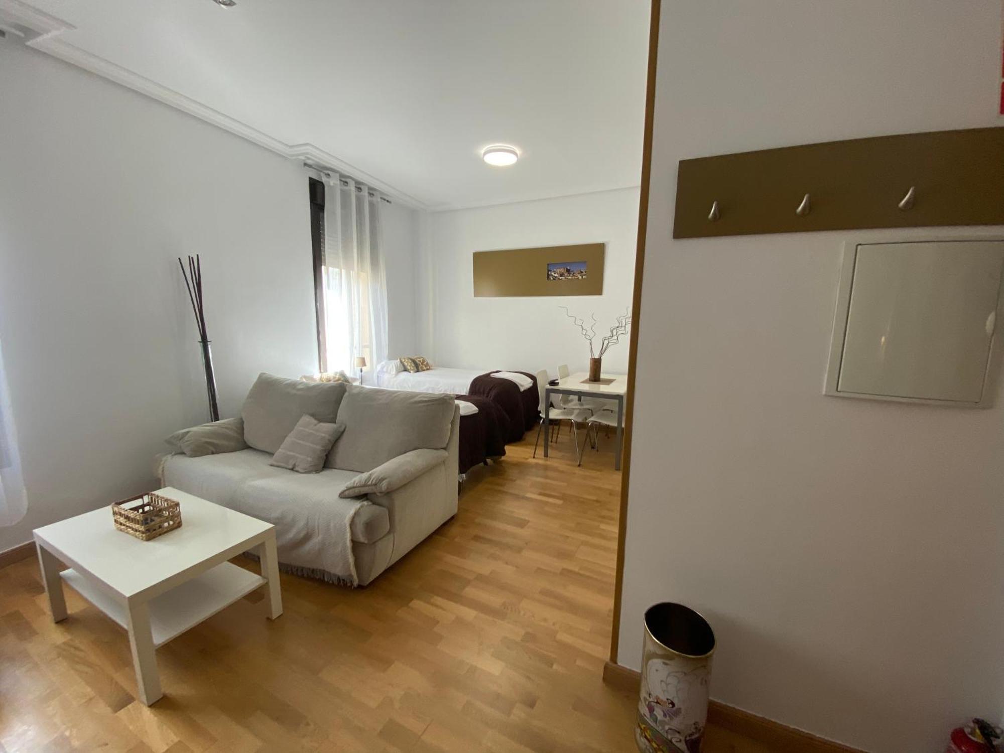 Apartamentos Caces Екстериор снимка