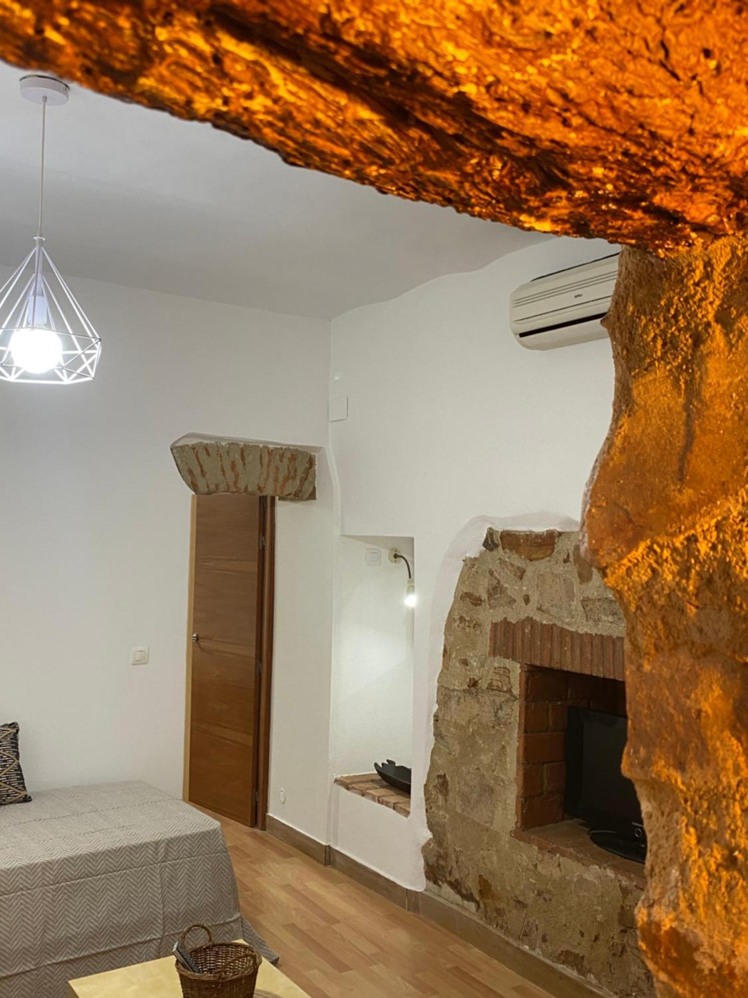 Apartamentos Caces Екстериор снимка