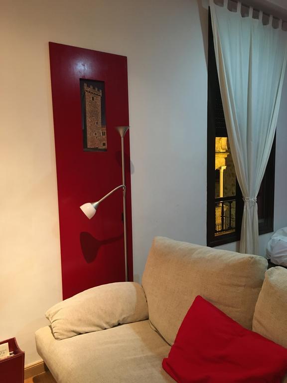 Apartamentos Caces Екстериор снимка