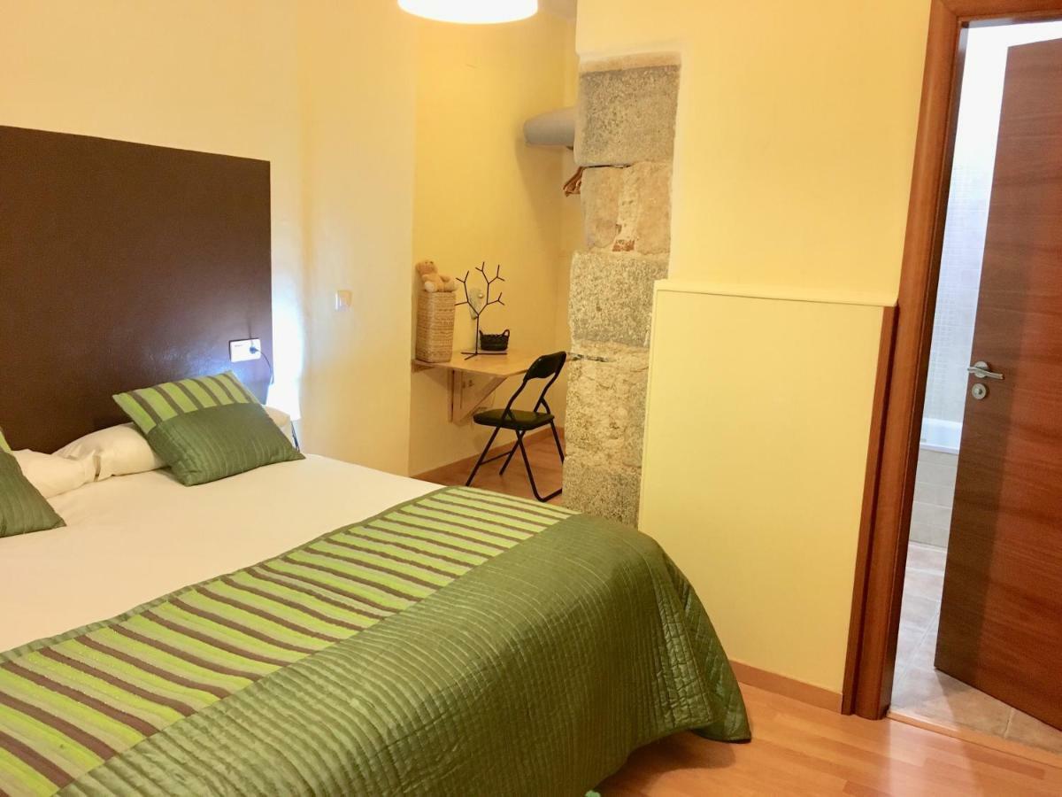 Apartamentos Caces Екстериор снимка