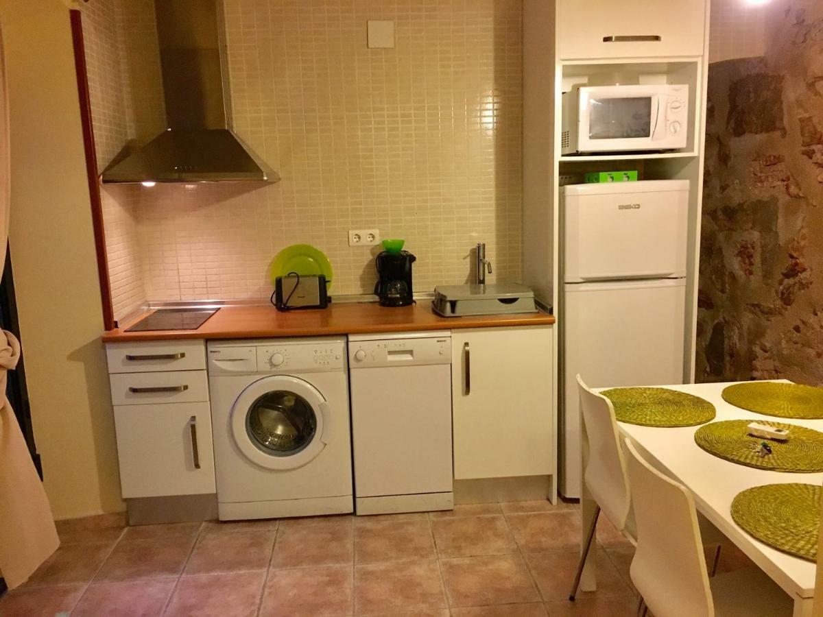 Apartamentos Caces Екстериор снимка