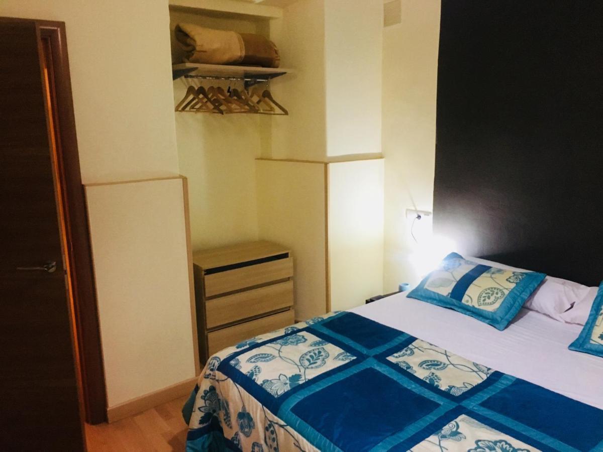 Apartamentos Caces Екстериор снимка